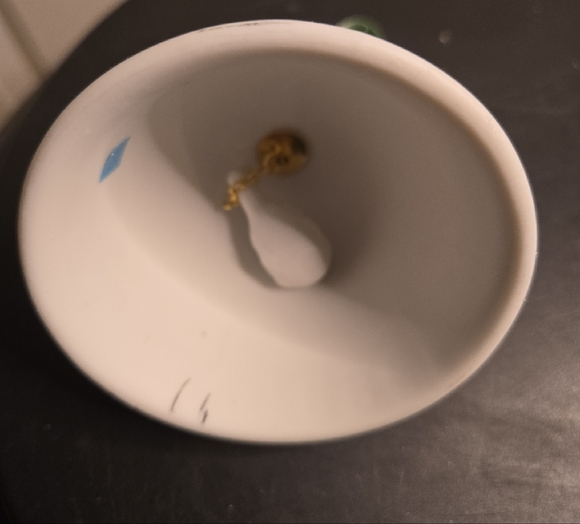 Lladro 1988 White Bell Ornament Santa Claus with Green Ribbon No Box - Picture 8 of 10